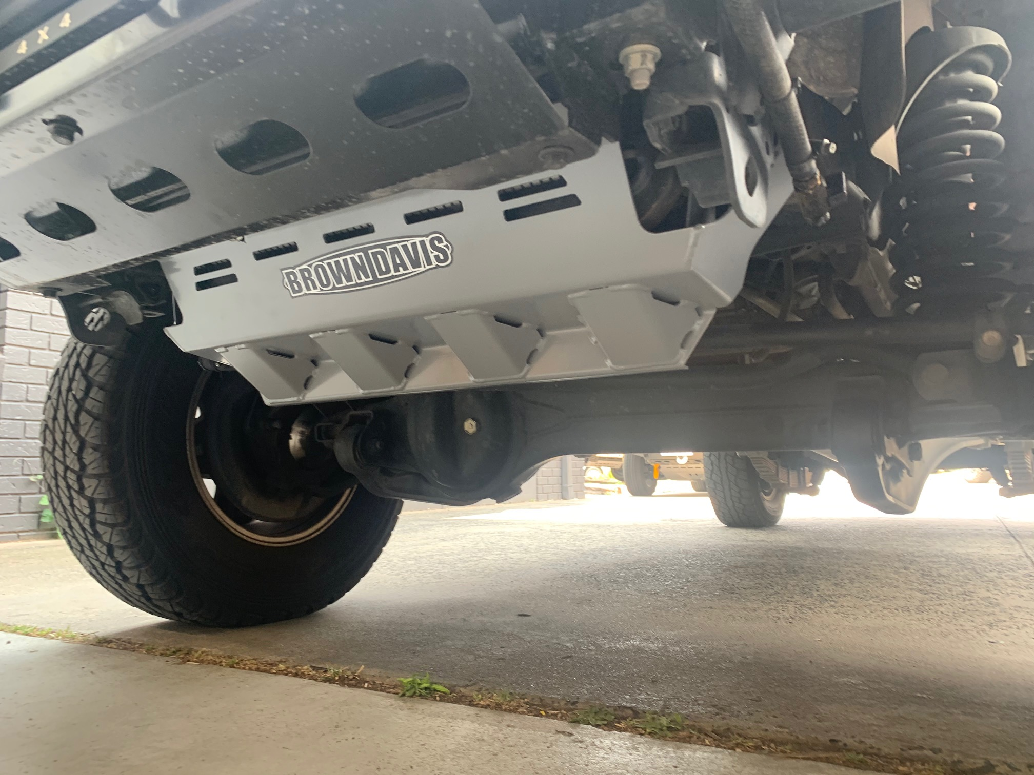 TOYOTA LANDCRUISER - 79 SERIES SINGLE CAB (2016-PRESENT) - DPF MODELS - V8 ONLY -  UNDERGUARD